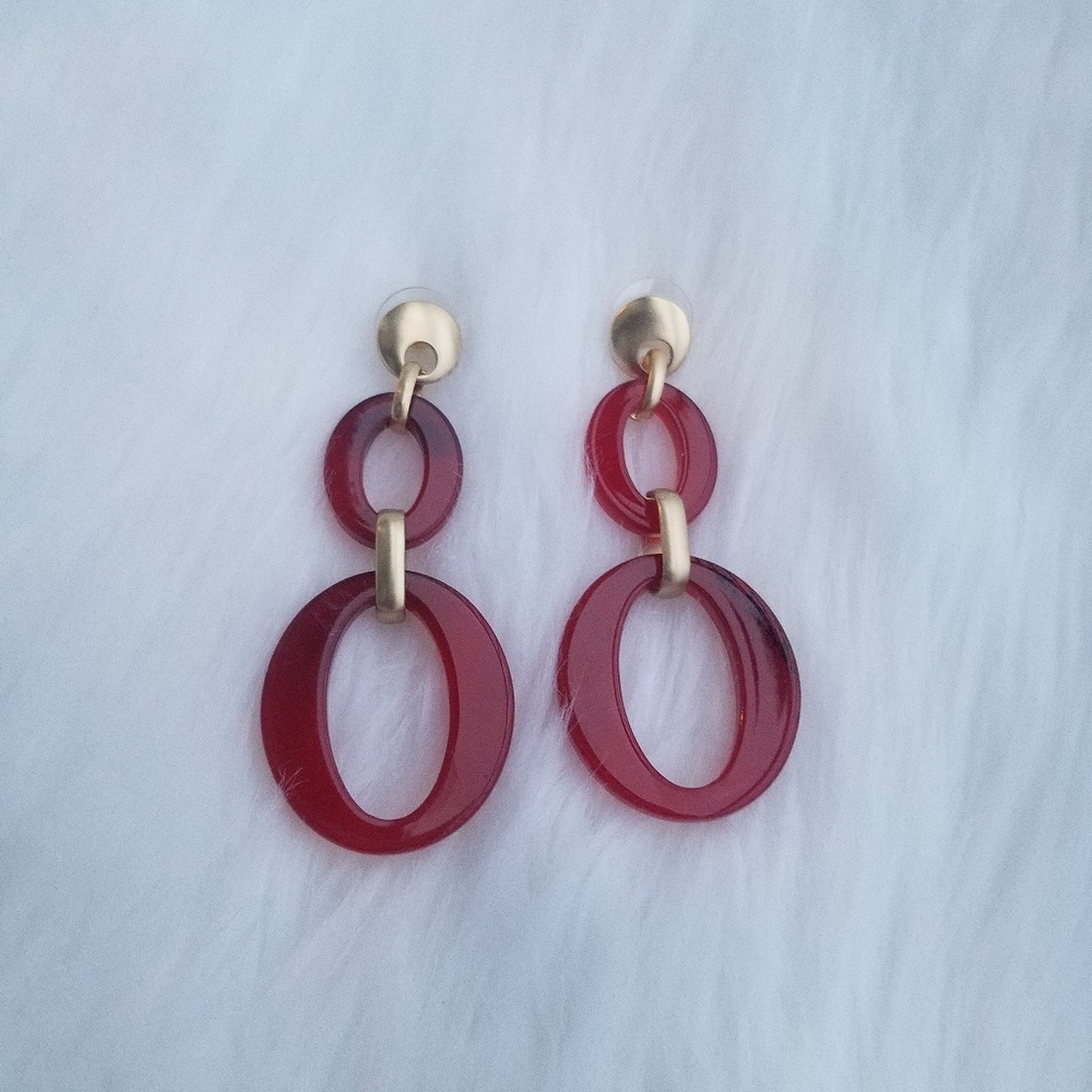 Classy gold and red acrylic earrings